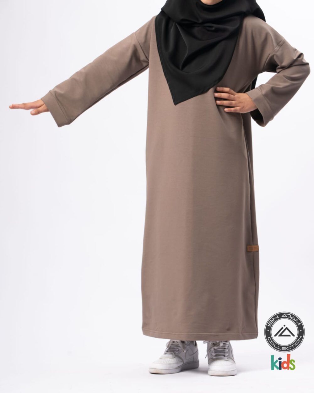 Abaya Ibn Adam fillette taupe